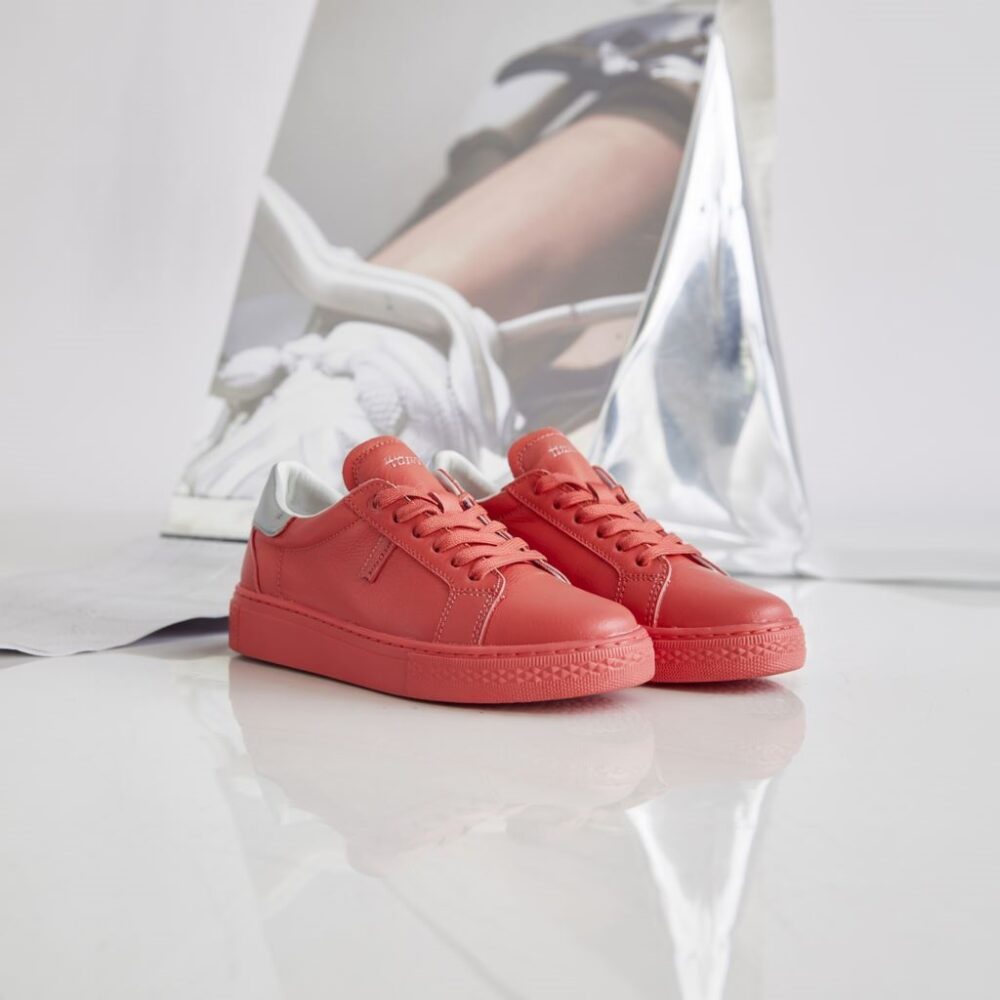 kolorowe sneakersy dla kobiet